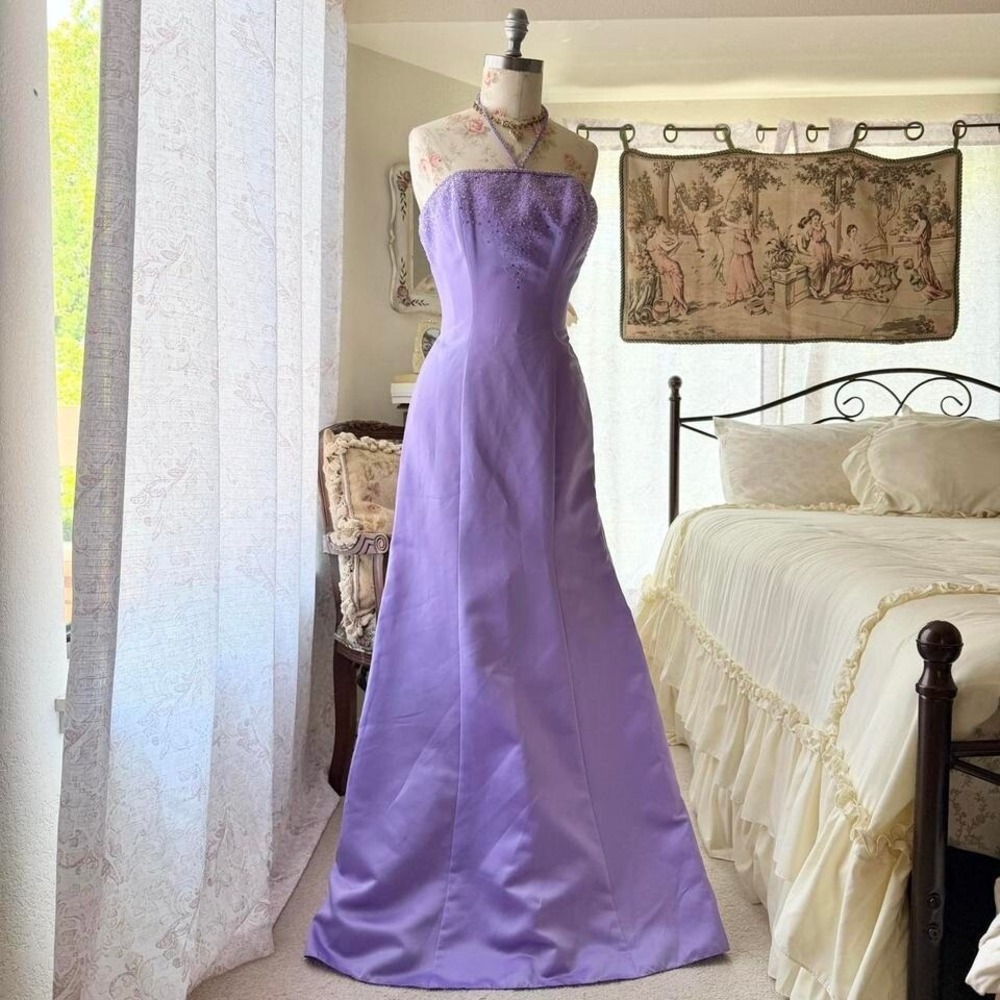 purple beaded‎ halter prom dress